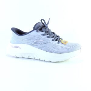 Skechers