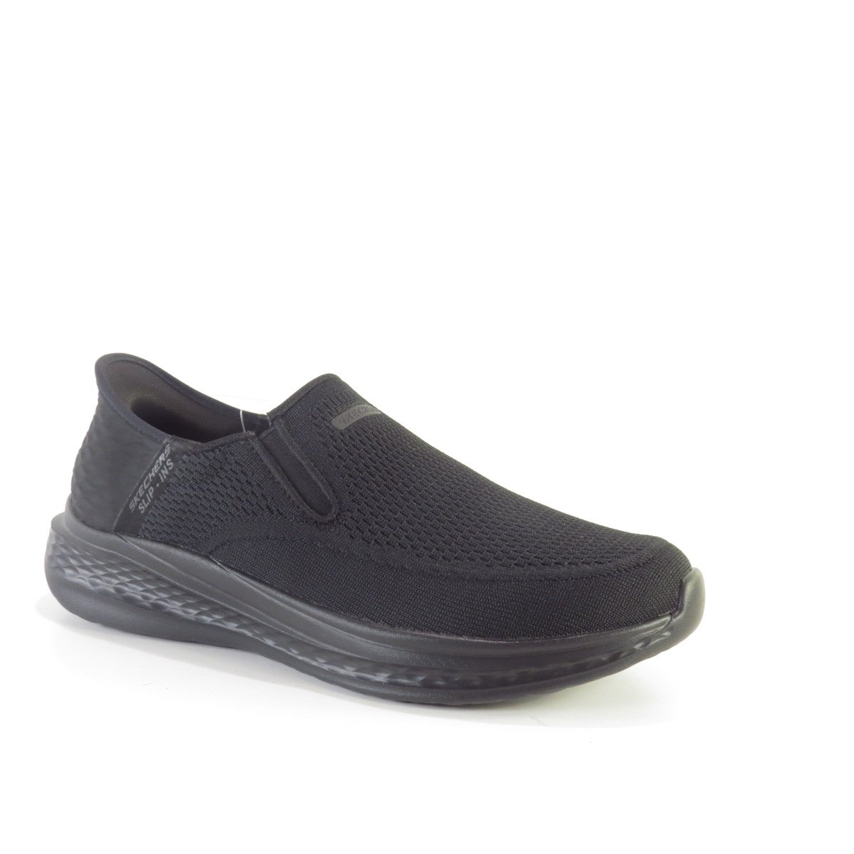 Skechers